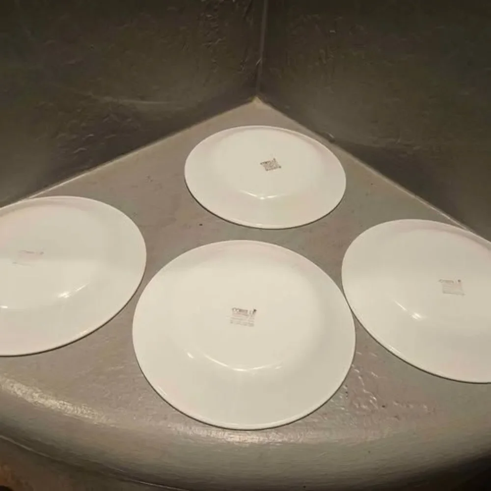 Set of 4 Corelle Burgundy Rose Dessert Plates 6 3/4